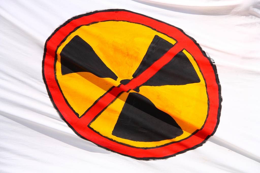Training and qualifications required for a certified radiation protection advisor